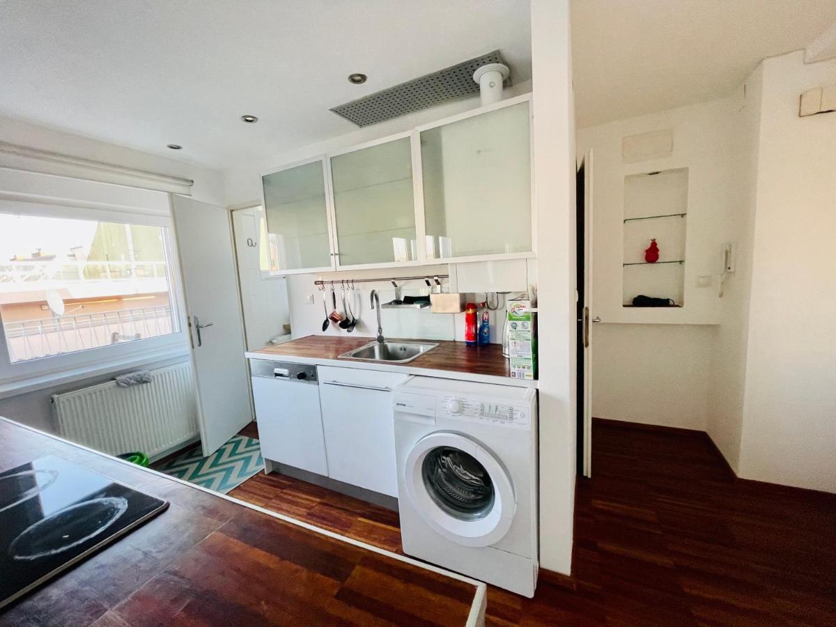 Cosy Flat With Huge Terrasse! Long Or Shortterm Διαμέρισμα Βιέννη Εξωτερικό φωτογραφία
